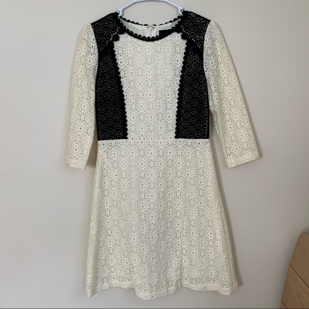 Sí 3/4 sleeve lace dress
